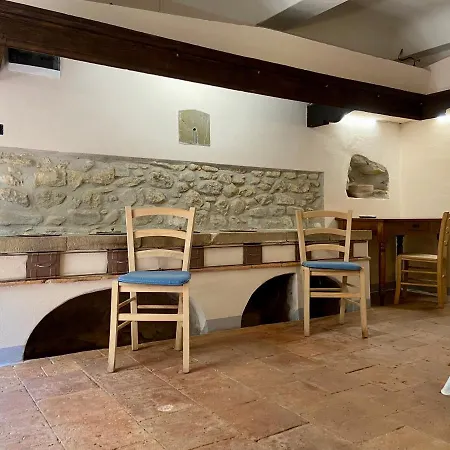 Loft Moorings 3* Barga