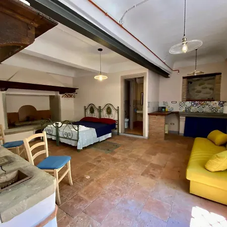 Loft Moorings B&B 3*