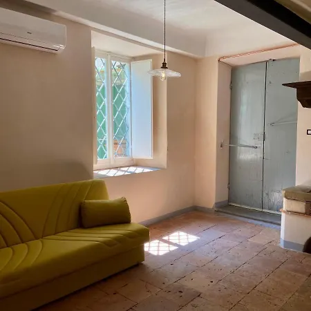 Bed & Breakfast Loft Moorings Barga