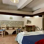 Loft Moorings Bed & Breakfast 3*