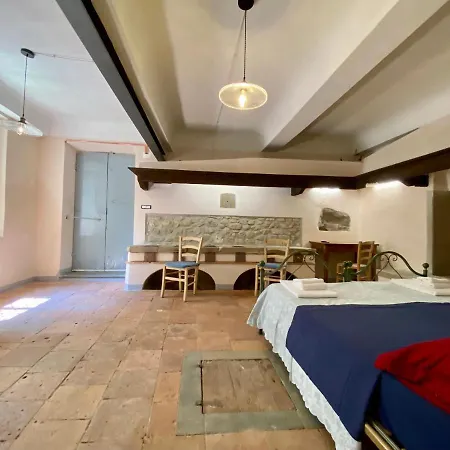 Loft Moorings Barga